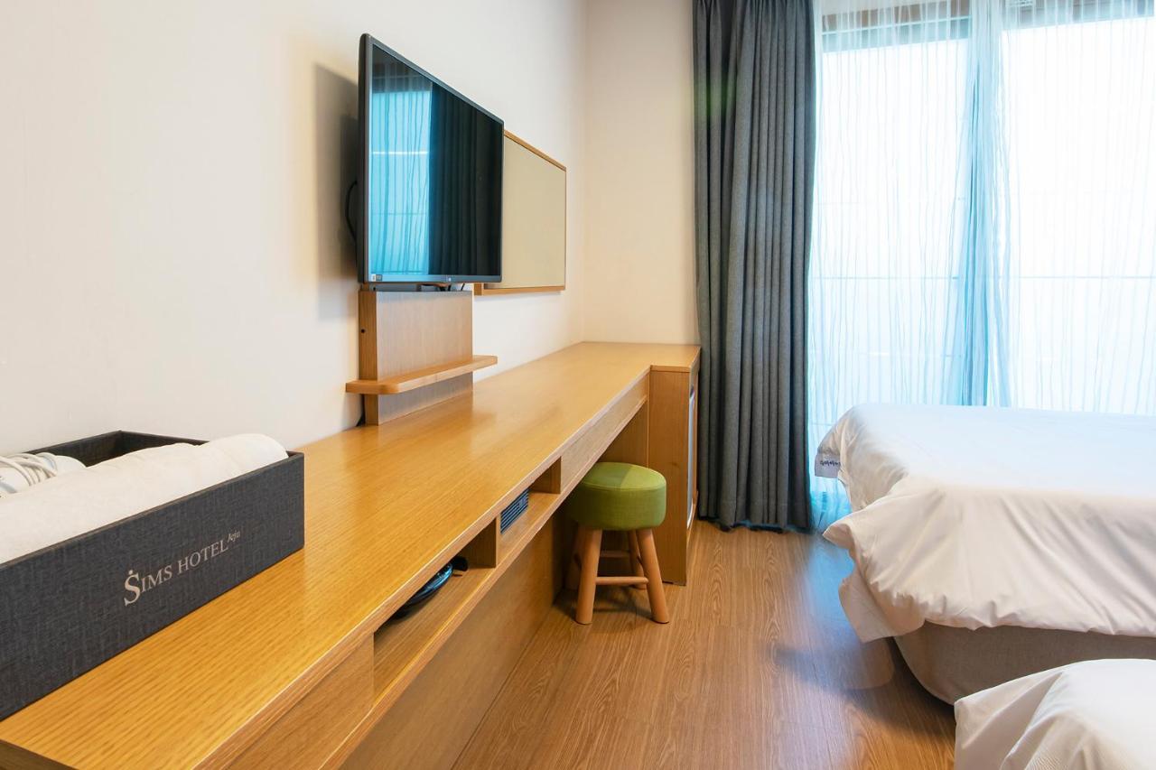 Sims Hotel Čedžu Exteriér fotografie