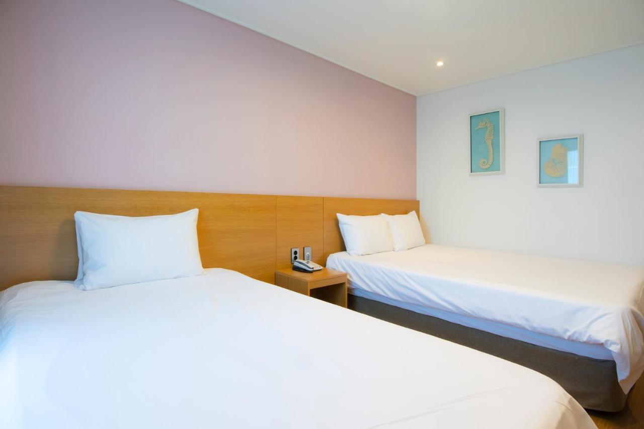Sims Hotel Čedžu Exteriér fotografie