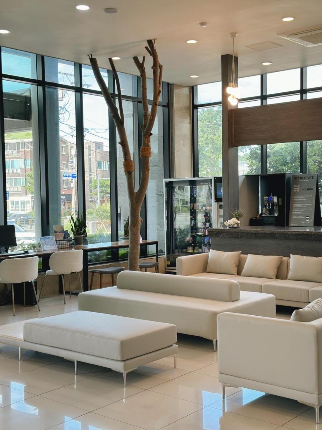 Sims Hotel Čedžu Exteriér fotografie